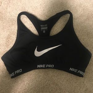 Nike sports bra girls M